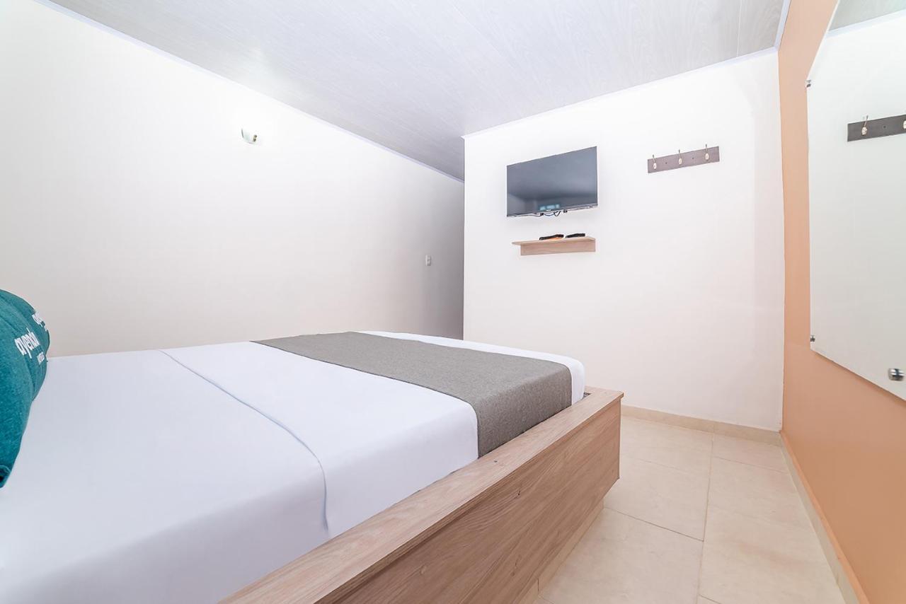 Ayenda Hospedaje Wiv Cúcuta Zewnętrze zdjęcie