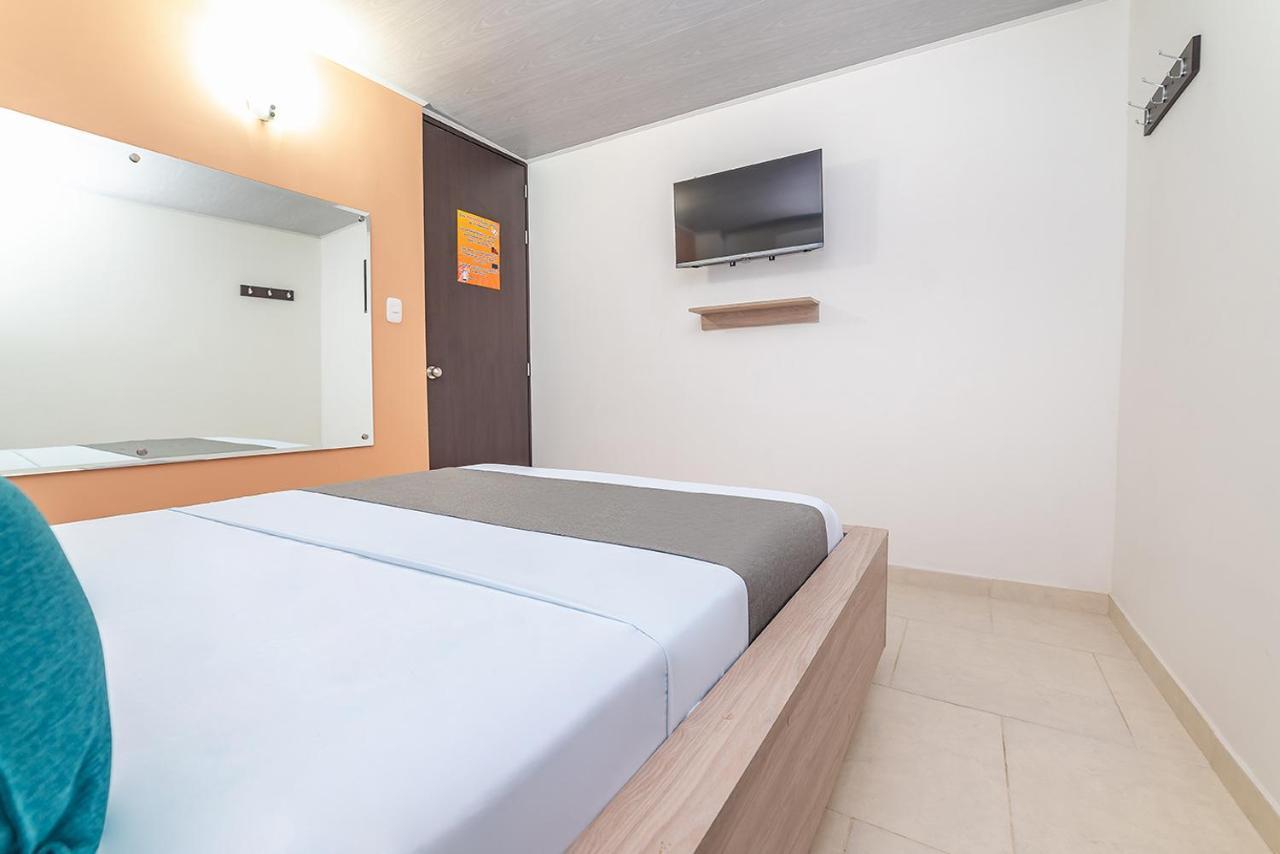 Ayenda Hospedaje Wiv Cúcuta Zewnętrze zdjęcie